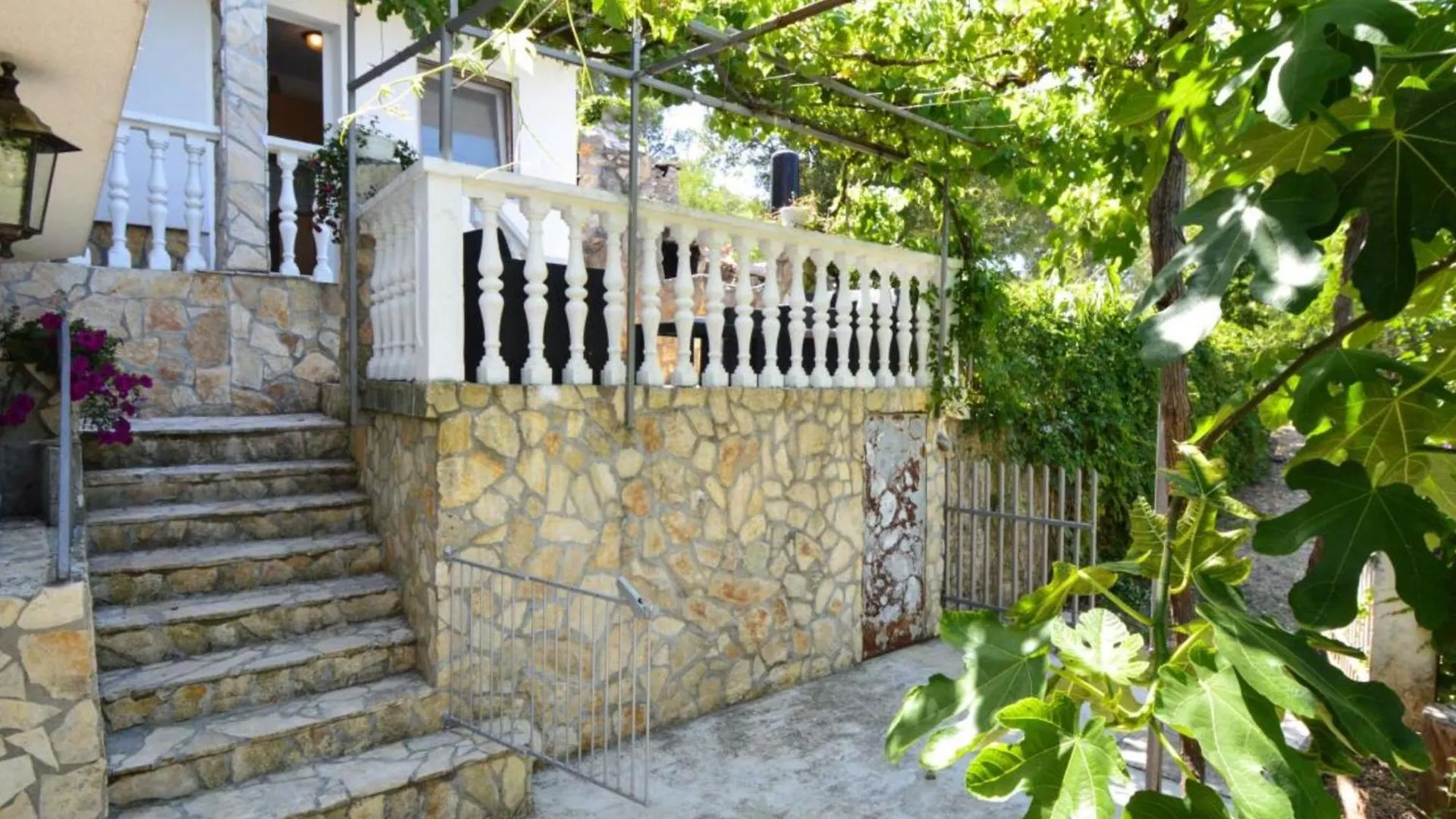 Apartments Robi & Kristina Benkovac